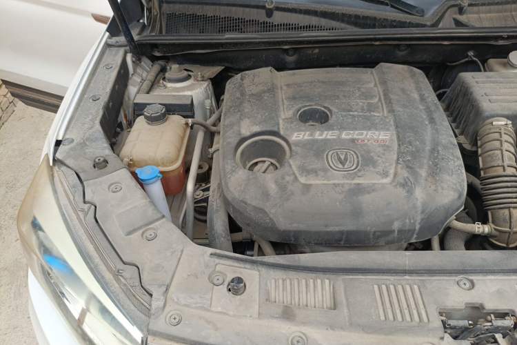 Used CHANGAN CS75 2017 Shangkui Edition 1.5T Automatic Fengxiang Model Engine Bay Right