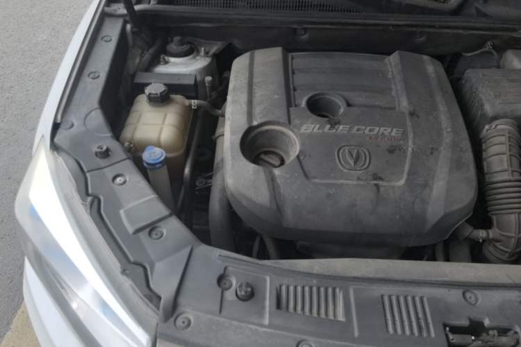 Used CHANGAN CS75 2017 Shangkui Edition 1.5T Manual Fengxiang Model Engine Bay Right