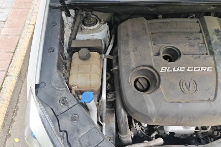 Used CHANGAN CS75 2017 Shangkui Edition 1.5T Automatic Fengyue Model Engine Bay Right