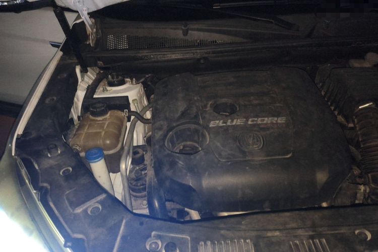 Used CHANGAN CS75 2017 Shangku Edition 1.5T Manual ZhiXiang Model Engine Bay Right