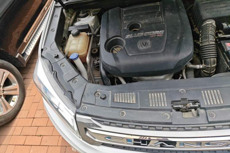 Used CHANGAN CS75 2017 Shangkui Edition 1.5T Automatic Fengxiang Model Engine Bay Right