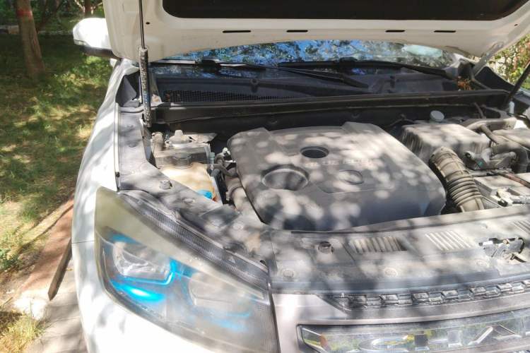 Used CHANGAN CS75 2017 Shangkui Edition 1.5T Manual Fengxiang Model Engine Bay Right