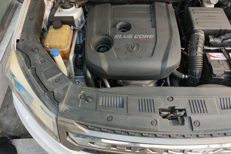 Used CHANGAN CS75 2017 Shangkui Edition 1.5T Automatic Fengxiang Model Engine Bay Right