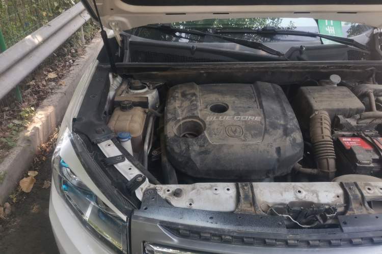 Used CHANGAN CS75 2017 Shangkui Edition 1.5T Automatic Fengxiang Model Engine Bay Right