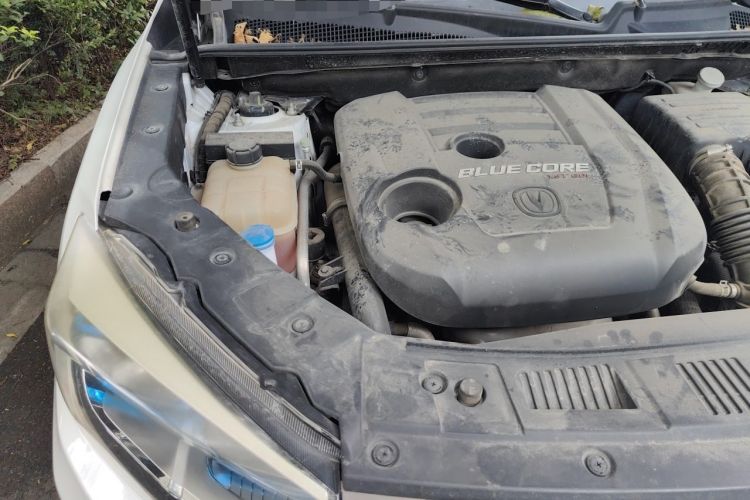 Used CHANGAN CS75 2017 Shangkui Edition 1.5T Automatic Fengxiang Model Engine Bay Right