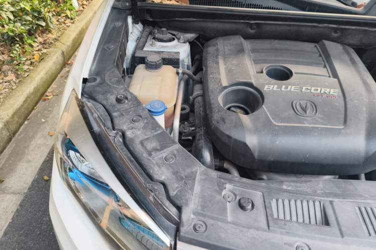 Used CHANGAN CS75 2017 Shangkui Edition 1.5T Automatic Fengxiang Model Engine Bay Right