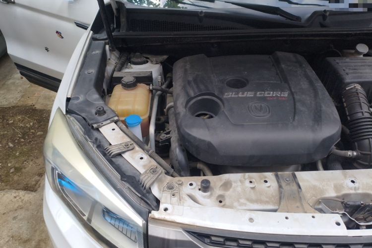Used CHANGAN CS75 2017 Shangkui Edition 1.5T Automatic Fengxiang Model Engine Bay Right
