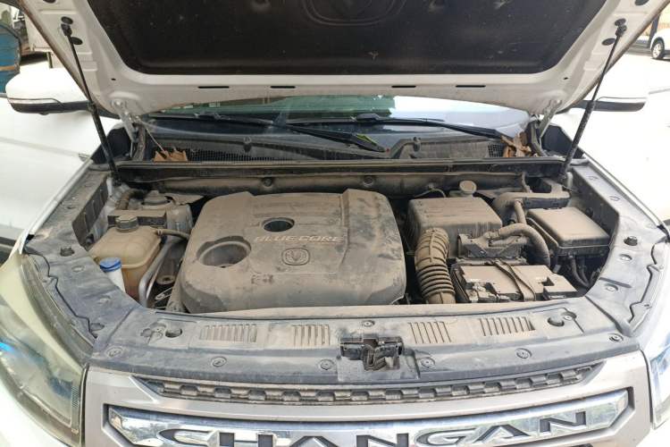 Used CHANGAN CS75 2017 Shangkui Edition 1.5T Manual Fengxiang Model Engine Bay