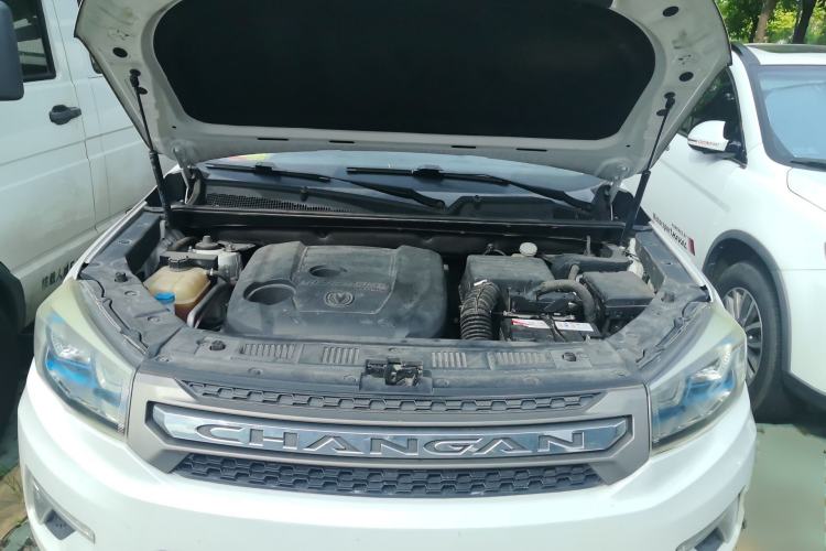 Used CHANGAN CS75 2017 Shangkui Edition 1.5T Automatic Fengxiang Model Engine Bay