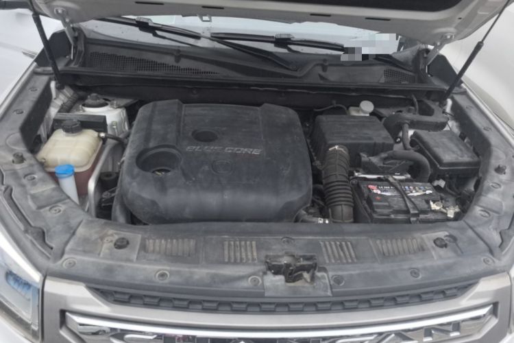 Used CHANGAN CS75 2017 Shangkui Edition 1.5T Automatic Fengyue Model Engine Bay