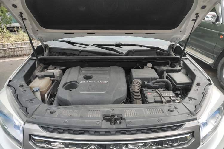 Used CHANGAN CS75 2017 Shangkui Edition 1.5T Automatic Fengxiang Model Engine Bay