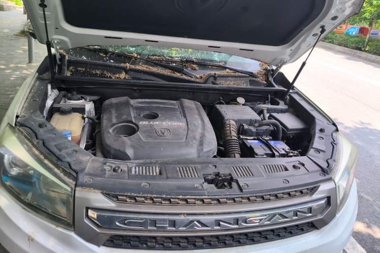Used CHANGAN CS75 2017 Shangkui Edition 1.5T Automatic Fengxiang Model Engine Bay