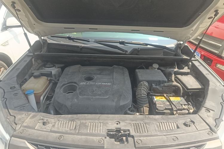 Used CHANGAN CS75 2017 Shangkui Edition 1.5T Automatic Fengxiang Model Engine Bay