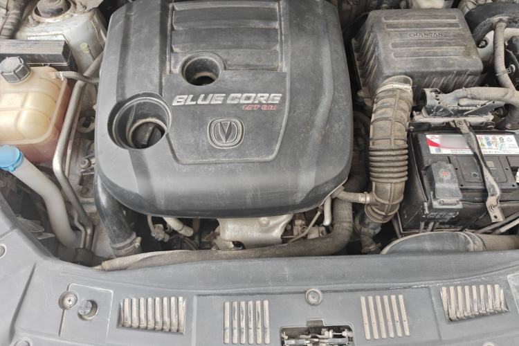 Used CHANGAN CS75 2017 Shangkui Edition 1.5T Automatic Fengxiang Model Engine Bay