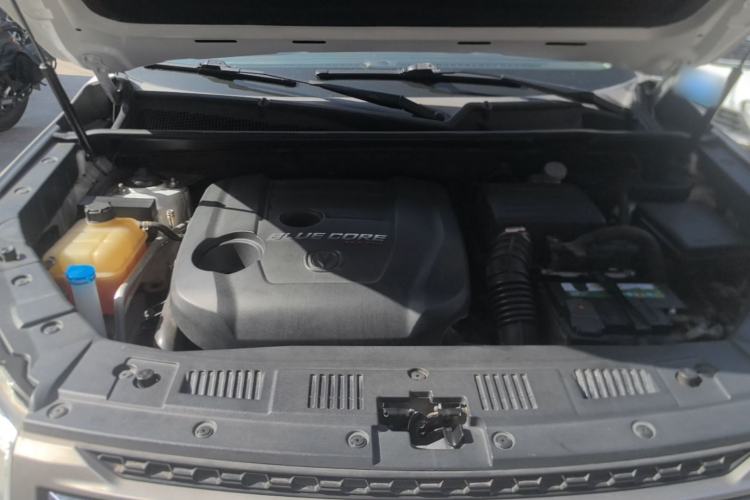 Used CHANGAN CS75 2017 Shangkui Edition 1.5T Automatic Sharp Model Engine Bay