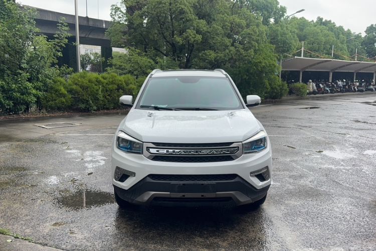 Used CHANGAN CS75 2017 Shangkui Edition 1.5T Manual Fengxiang Model Exterior 1
