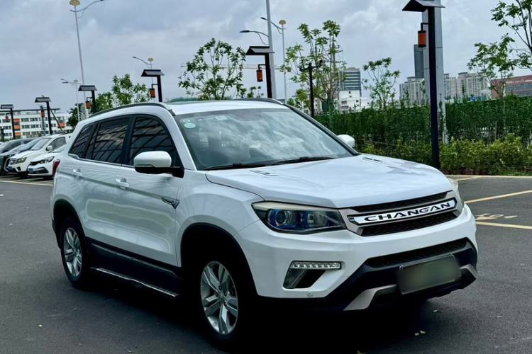 Used CHANGAN CS75 2017 Shangkui Edition 1.8T Automatic All-Wheel-Drive Elite Model Exterior 2