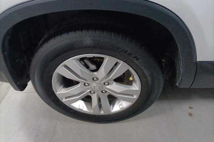 Used CHANGAN CS75 2017 Shangkui Edition 1.8T Automatic All-Wheel-Drive Elite Model Exterior 5
