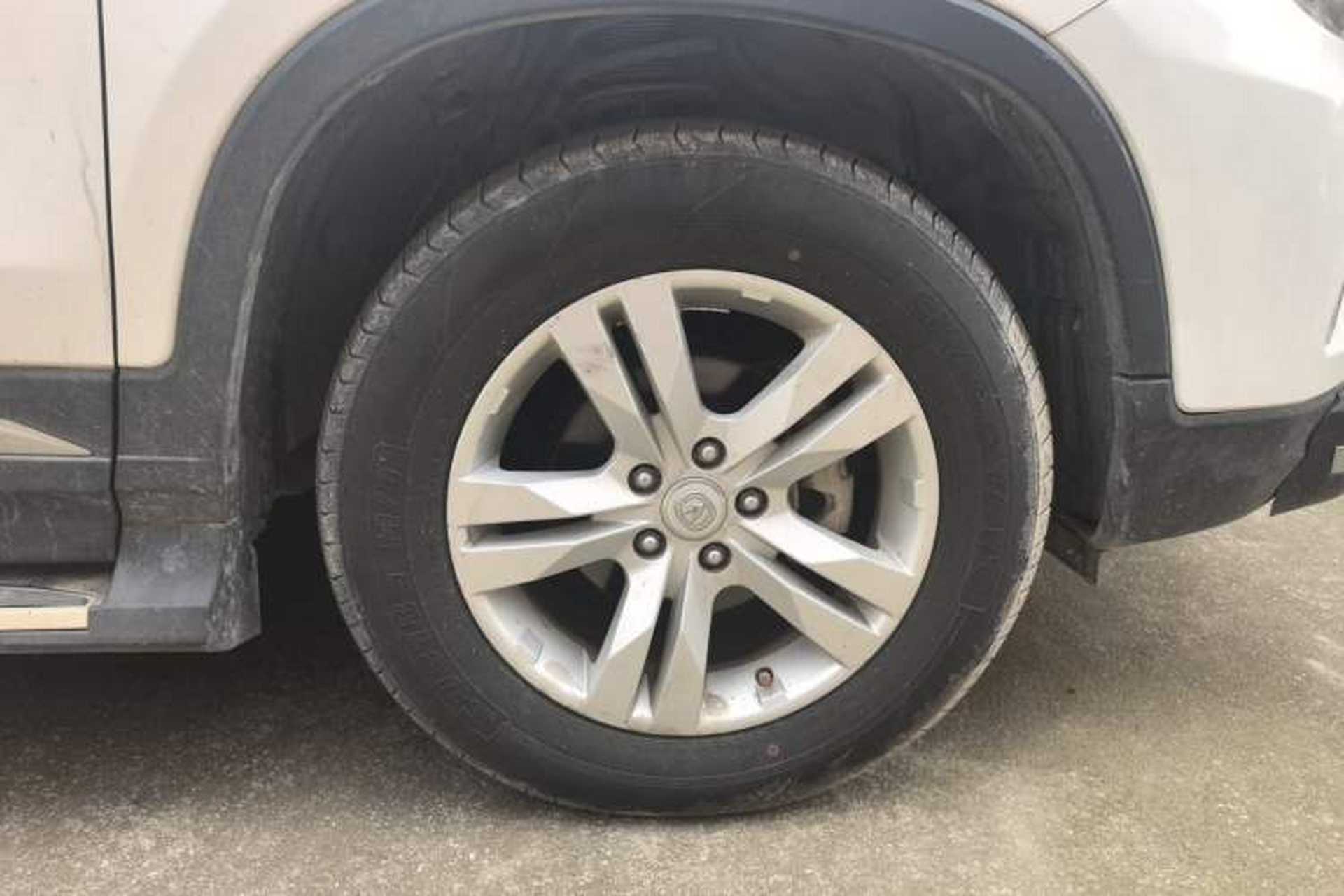 Used CHANGAN CS75 2017 Shangku Edition 1.5T Manual ZhiXiang Model Exterior 7