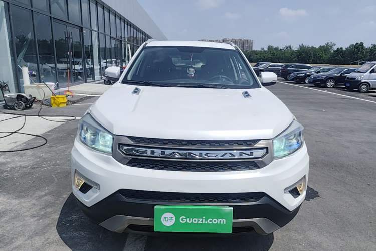 Used CHANGAN CS75 2017 Shangkui Edition 1.5T Automatic Fengxiang Model Front