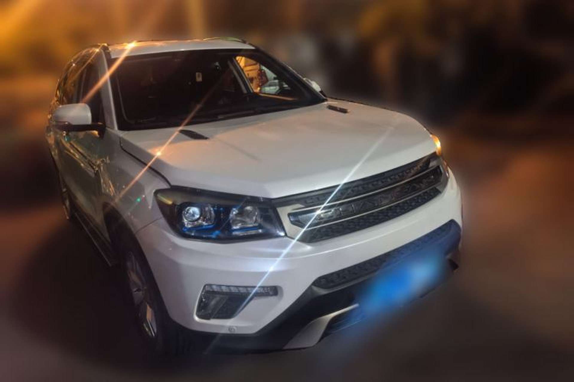 Used CHANGAN CS75 2017 Shangkui Edition 1.5T Manual Fengxiang Model Front Right 45 Deg