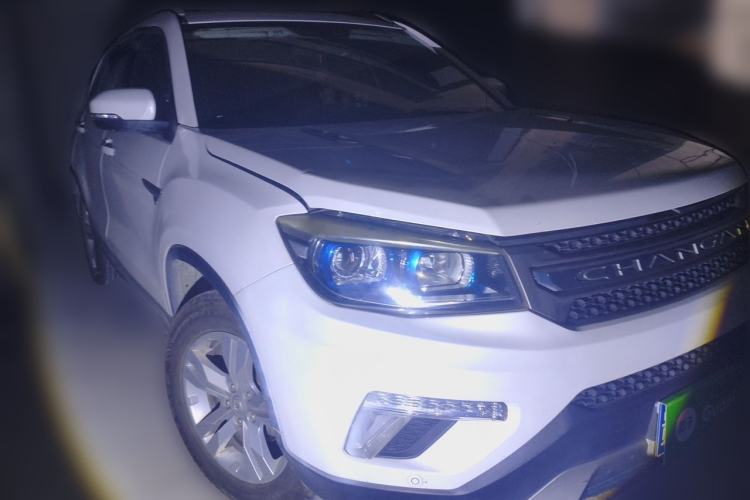 Used CHANGAN CS75 2017 Shangku Edition 1.5T Manual ZhiXiang Model Front Right 45 Deg