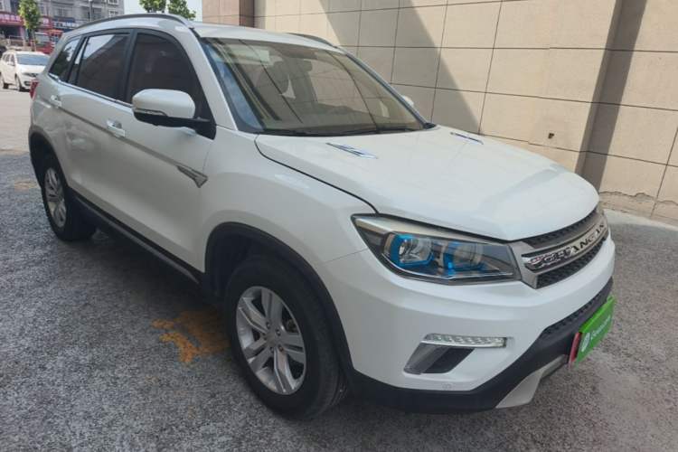 Used CHANGAN CS75 2017 Shangkui Edition 1.5T Automatic Fengxiang Model Front Right 45 Deg