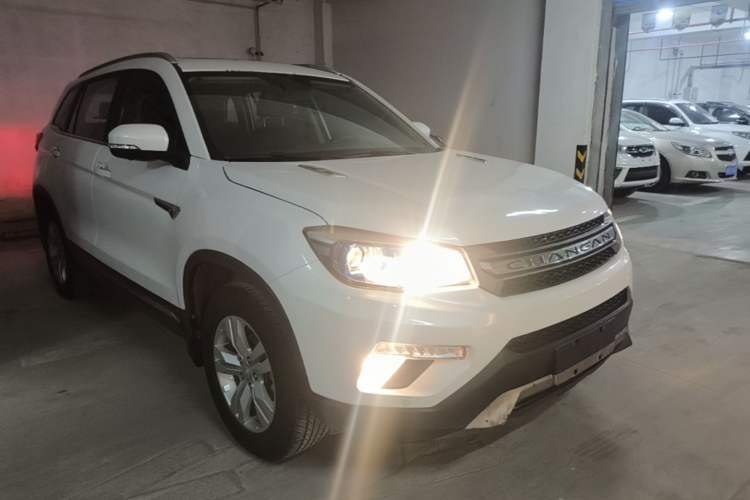 Used CHANGAN CS75 2017 Shangkui Edition 1.5T Manual Fengxiang Model Front Right 45 Deg