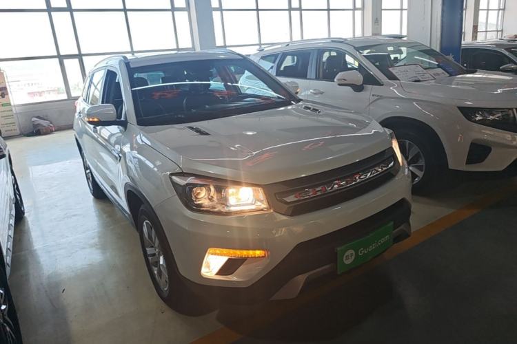 Used CHANGAN CS75 2017 Shangkui Edition 1.5T Manual Fengxiang Model Front Right 45 Deg