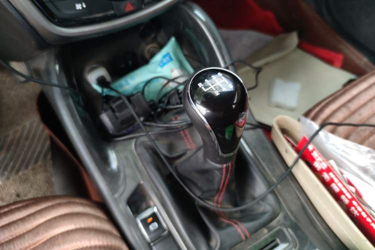 Used CHANGAN CS75 2017 Shangkui Edition 1.5T Manual Enjoyment Model Gear Lever
