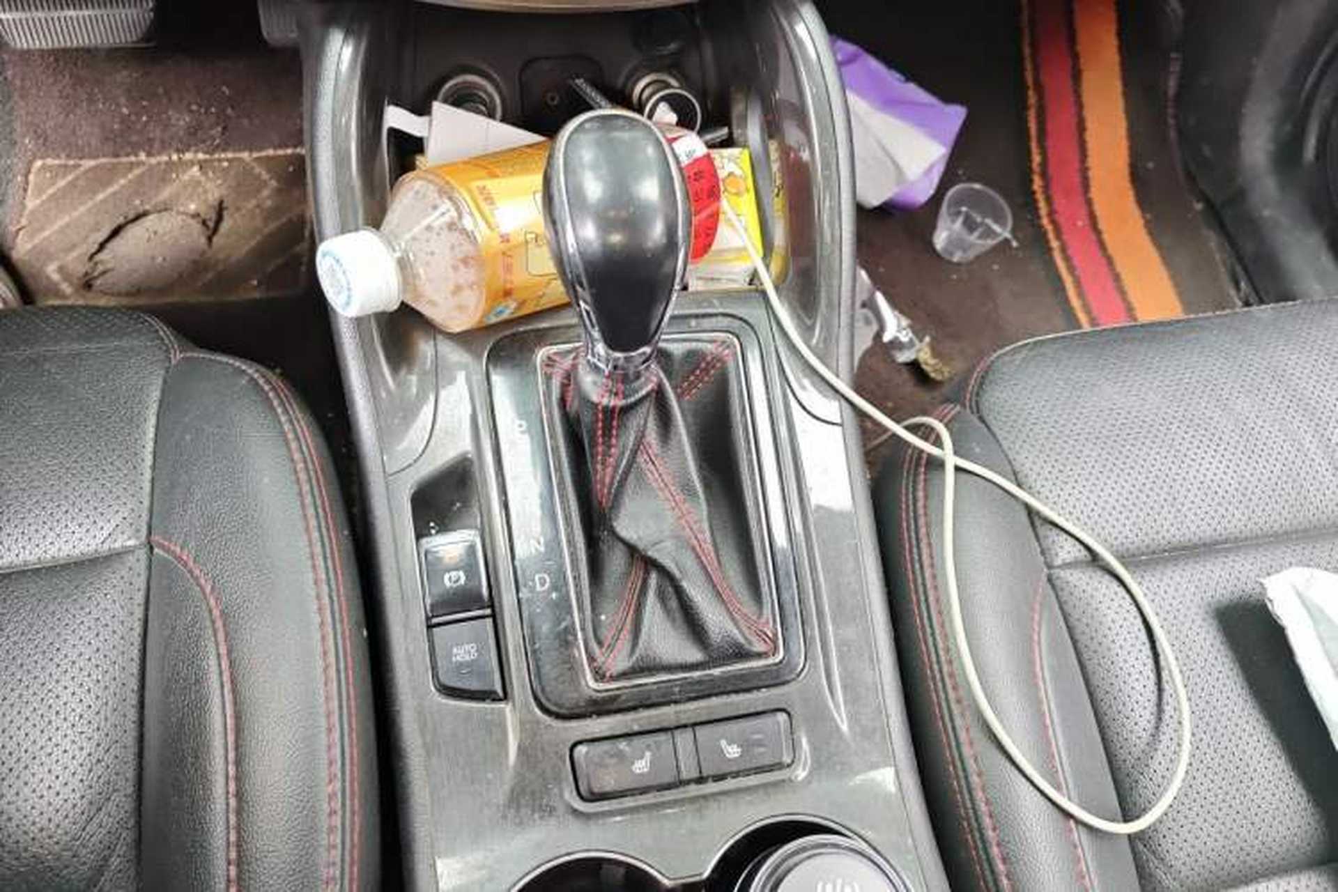 Used CHANGAN CS75 2017 Shangkui Edition 1.5T Automatic Sharp Model Gear Lever