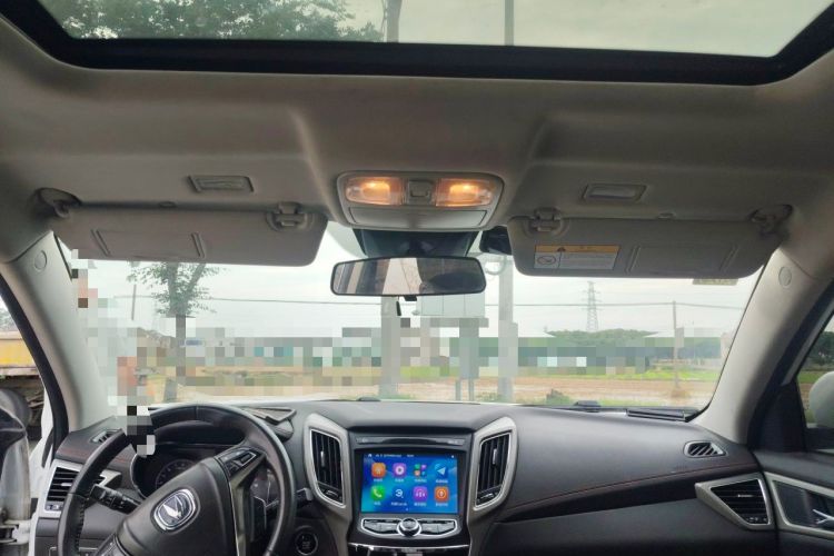 Used CHANGAN CS75 2017 Shangkui Edition 1.5T Automatic Fengyue Model Headliner