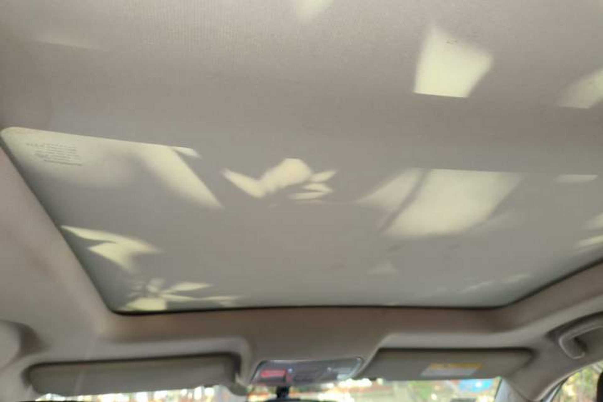 Used CHANGAN CS75 2017 Shangkui Edition 1.5T Automatic Fengxiang Model Headliner