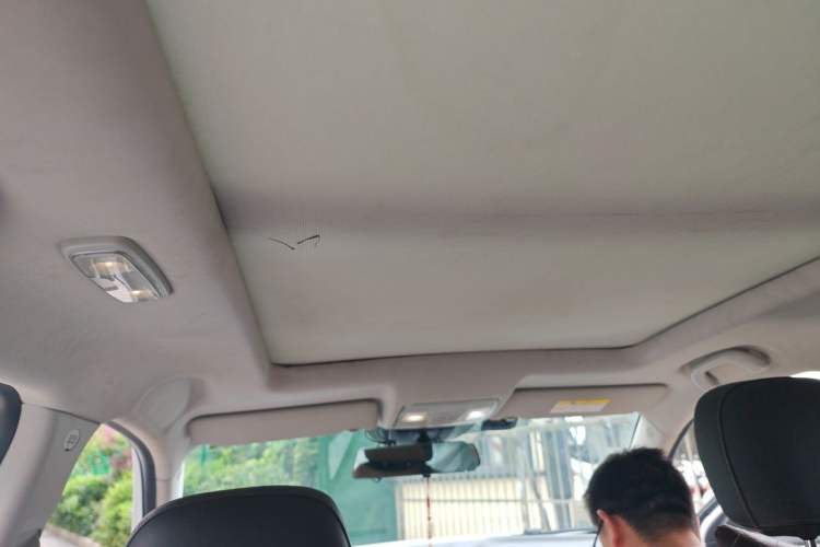 Used CHANGAN CS75 2017 Shangkui Edition 1.5T Automatic Sharp Model Headliner
