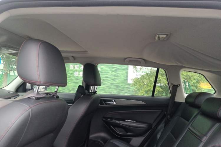 Used CHANGAN CS75 2017 Shangkui Edition 1.5T Manual Fengxiang Model Headliner