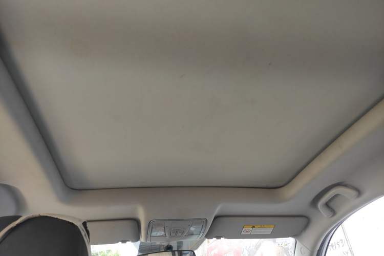 Used CHANGAN CS75 2017 Shangku Edition 1.5T Manual ZhiXiang Model Headliner