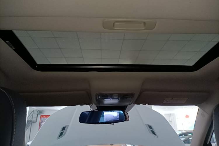 Used CHANGAN CS75 2017 Shangkui Edition 1.8T Automatic All-Wheel-Drive Elite Model Headliner