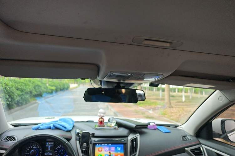 Used CHANGAN CS75 2017 Shangkui Edition 1.5T Manual Fengxiang Model Headliner
