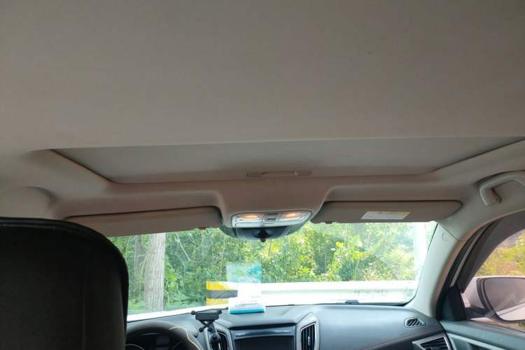 Used CHANGAN CS75 2017 Shangkui Edition 1.5T Manual Fengxiang Model Headliner