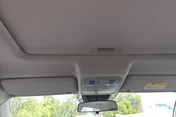 Used CHANGAN CS75 2017 Shangkui Edition 1.5T Automatic Fengyue Model Headliner