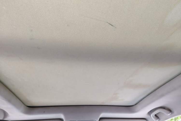 Used CHANGAN CS75 2017 Shangkui Edition 1.5T Automatic Sharp Model Headliner