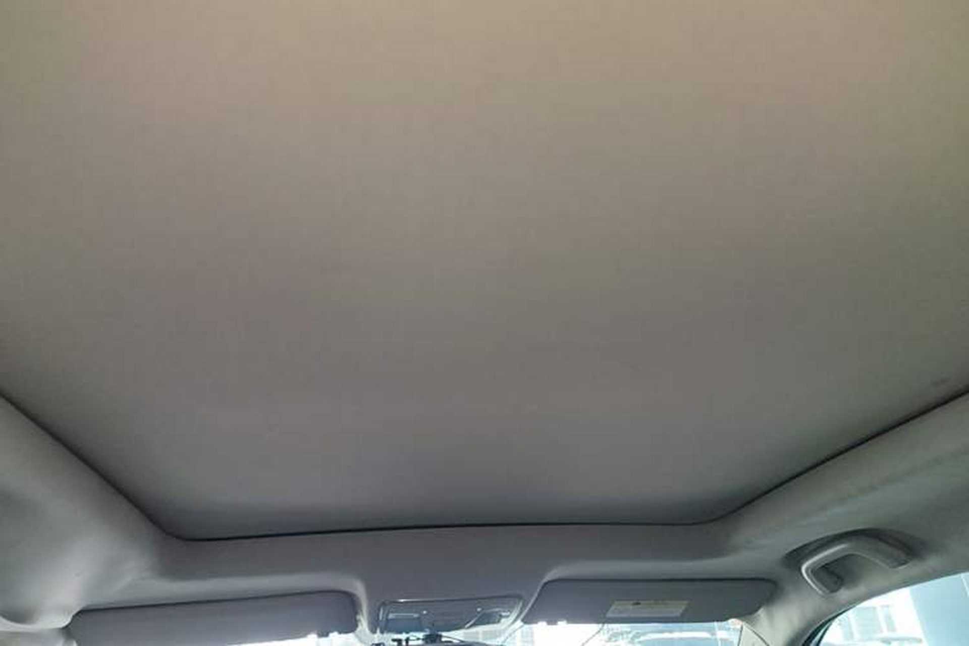 Used CHANGAN CS75 2017 Shangkui Edition 1.5T Automatic Fengxiang Model Headliner