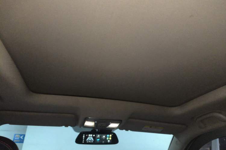Used CHANGAN CS75 2017 Shangku Edition 1.5T Manual ZhiXiang Model Headliner