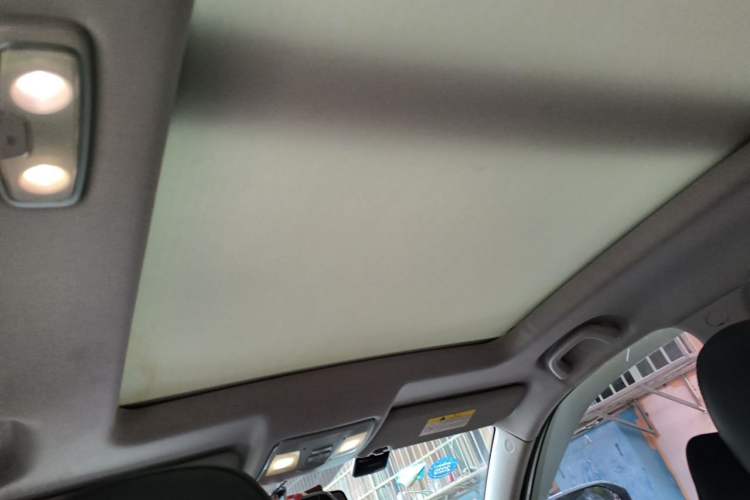 Used CHANGAN CS75 2017 Shangku Edition 1.5T Manual ZhiXiang Model Headliner