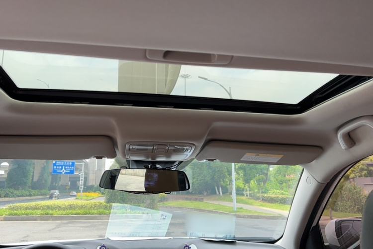 Used CHANGAN CS75 2017 Shangkui Edition 1.5T Manual Fengxiang Model Headliner