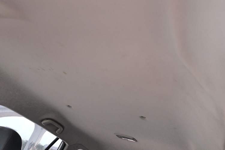 Used CHANGAN CS75 2017 Shangkui Edition 1.5T Manual Enjoyment Model Headliner