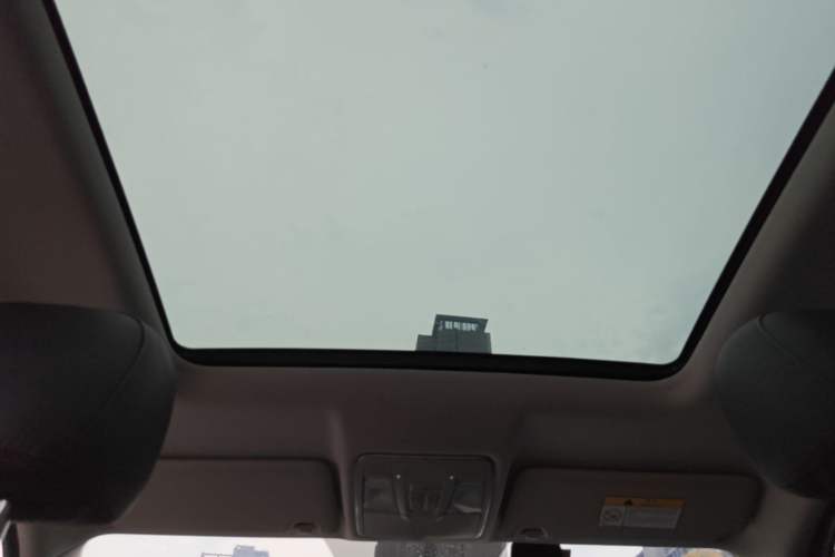 Used CHANGAN CS75 2017 Shangku Edition 1.5T Manual ZhiXiang Model Headliner