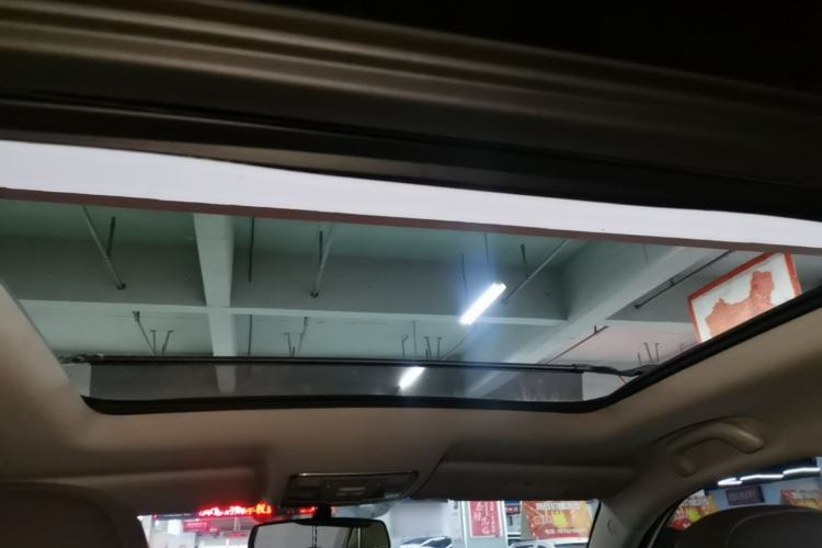 Used CHANGAN CS75 2017 Shangkui Edition 1.5T Automatic Fengxiang Model Headliner