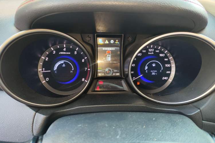 Used CHANGAN CS75 2017 Shangkui Edition 1.5T Manual Fengxiang Model Instrument Cluster