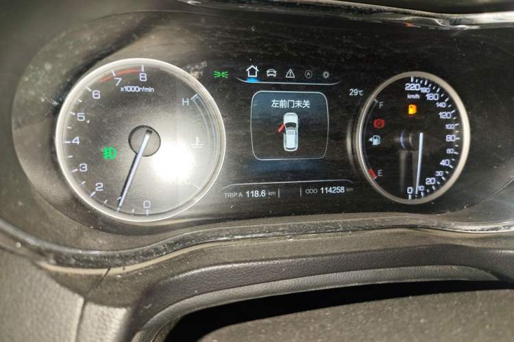 Used CHANGAN CS75 2017 Shangkui Edition 1.5T Manual Fengxiang Model Instrument Cluster